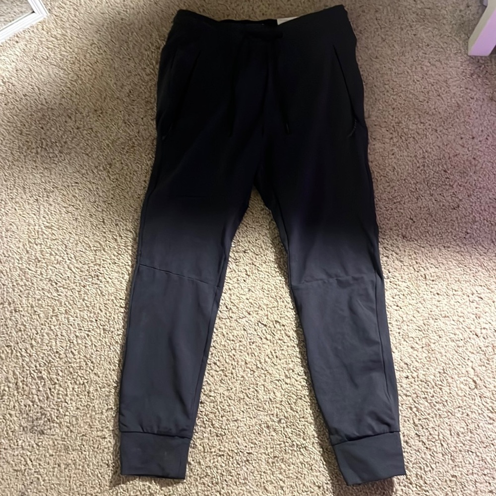 American eagle joggers